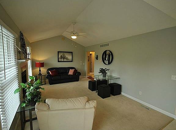 4th image of 4006 Stable Creek Dr