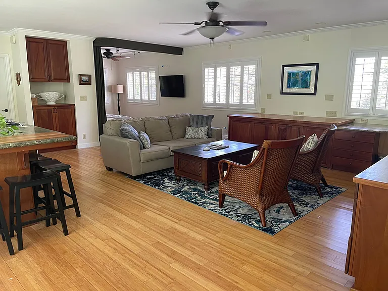 1006 Koohoo Pl #C — Photo 15