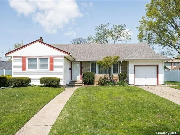 3407 Hawthorne Drive, Wantagh, NY 11793