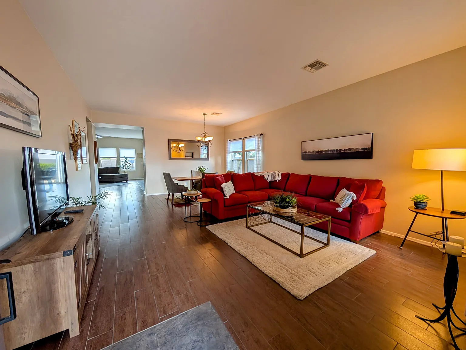 653 W Tanner Robert Pl — Photo 4