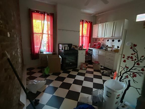 5th image of 205 N Stafford Ave Floor 1