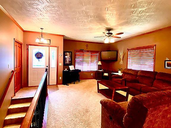 Decorative ceiling plaster!!