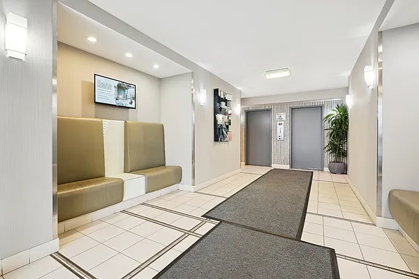 Rented by Greystar | media 15