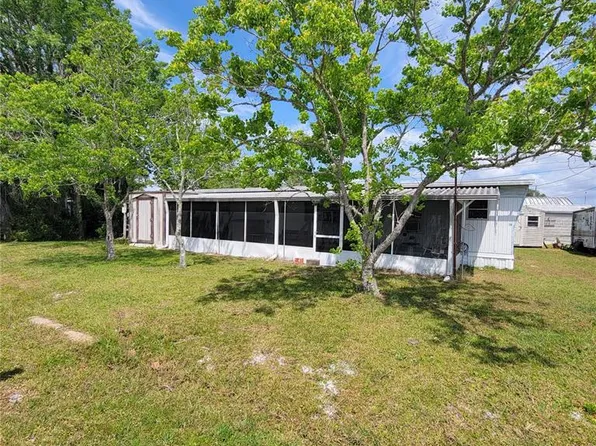 114 Virginia St, Crescent City, FL 32112