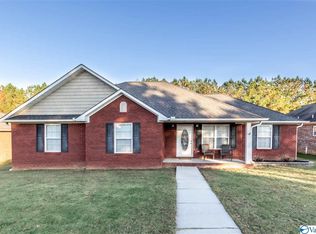 2702 Park Ave NW, Hartselle, AL 35640