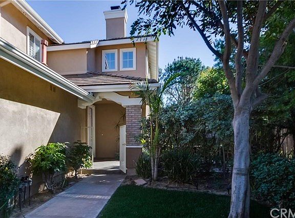 2nd image of 870 S Country Glen Way