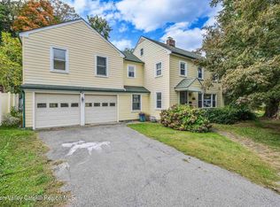 30 Violet Pl, Rhinebeck, NY 12572