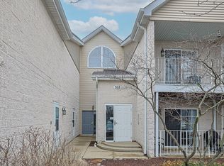 768 N Gary Ave Unit 103, Carol Stream, IL 60188