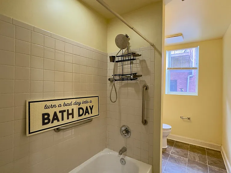 2210 N Charles St — Photo 18