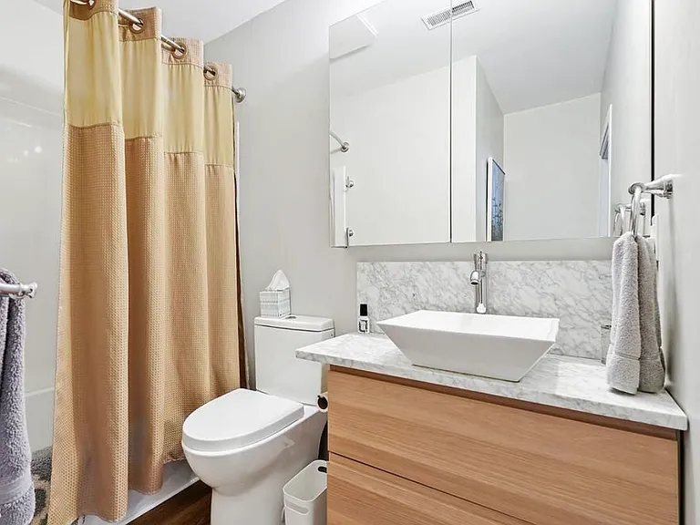 416 S Front St #5 — Photo 12