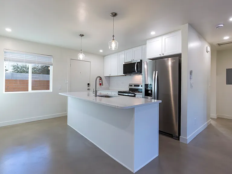 1423 N Venice Ave #K — Photo 27