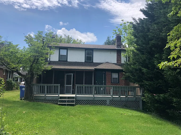 8 Salem Ave — Photo 20