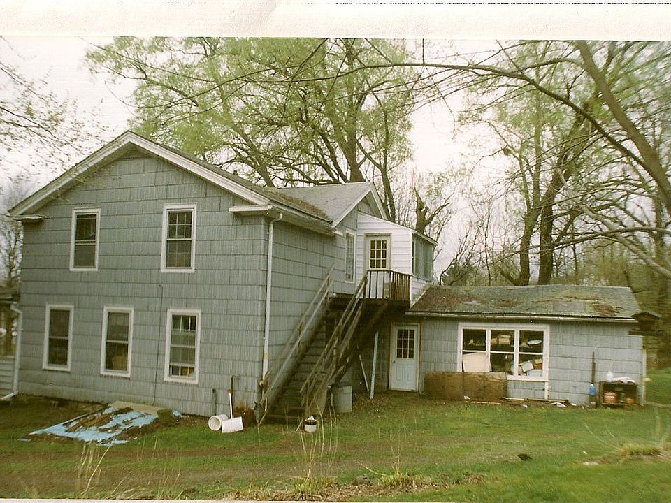 2nd image of 281 Valley View Dr