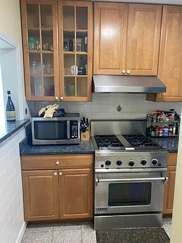 250 Riverside Ave #2 — Photo 3