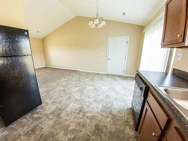113 Salem Springs Dr — Photo 6