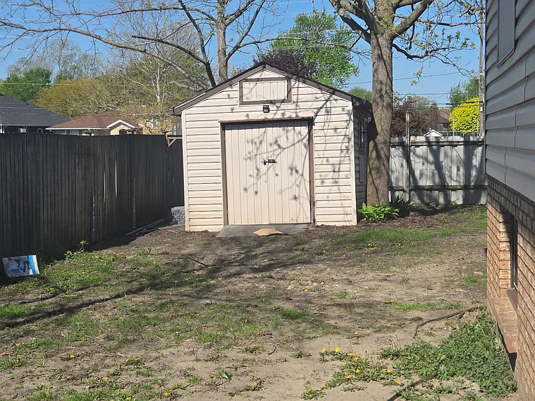 1815 Omira St — Photo 4