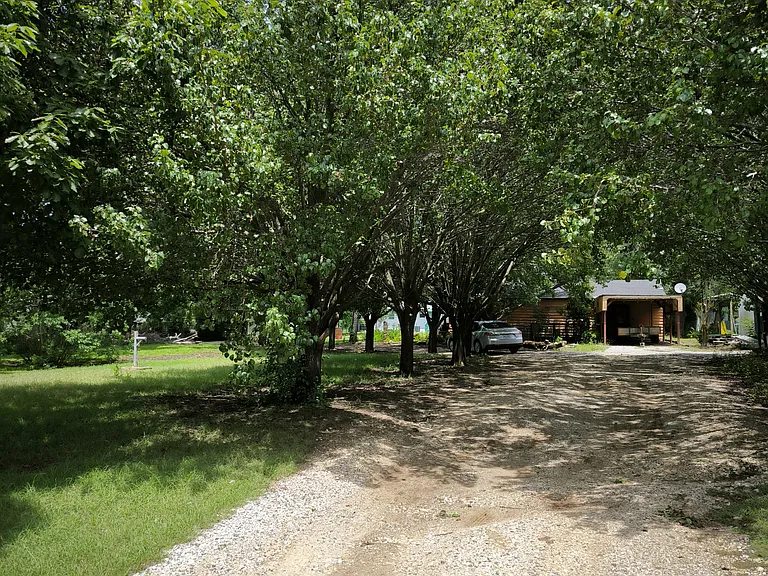609 Lazy Acres Cir — Photo 8
