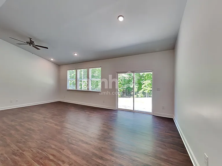 5000 Bill Cheek Rd — Photo 6