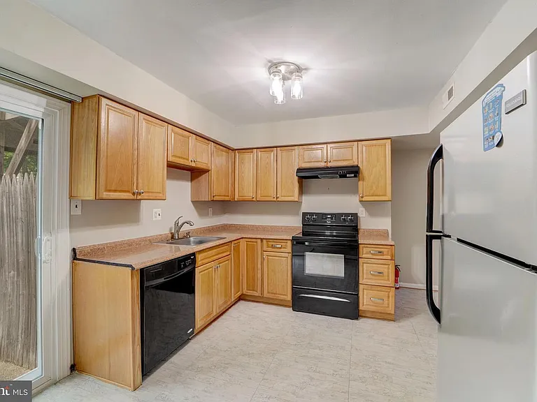 7657 Arbory Ct #25 — Photo 5