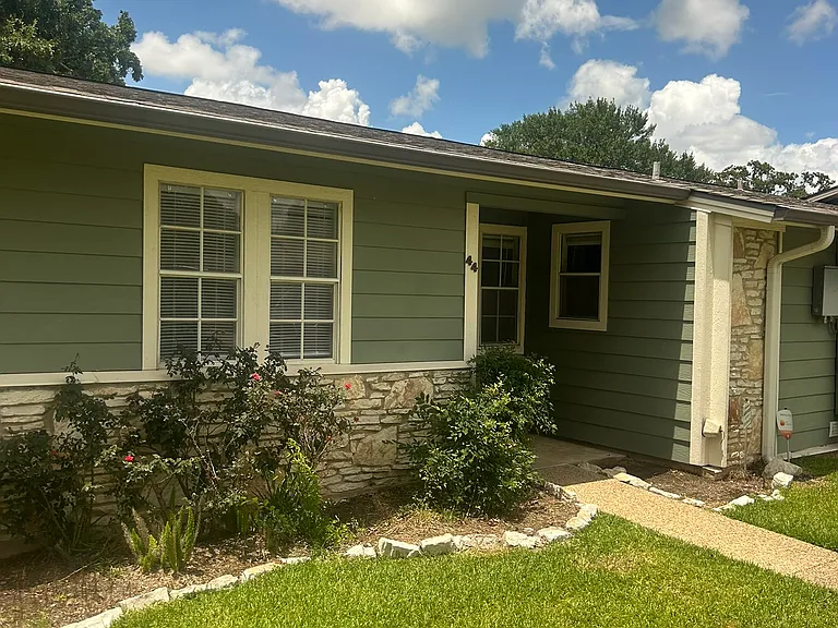 2800 Longmire Dr #44 — Photo 3