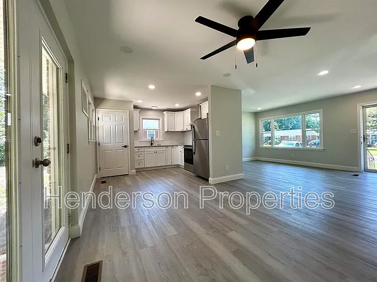 5405 Myrica Ln — Photo 9