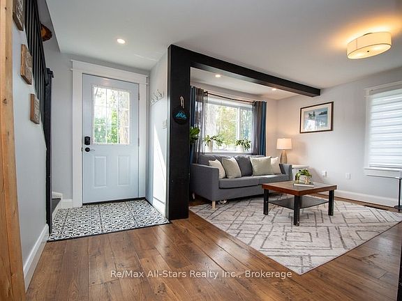 5th image of 96 Regent St