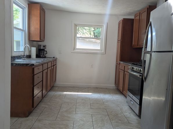 2608 E Fox Dr