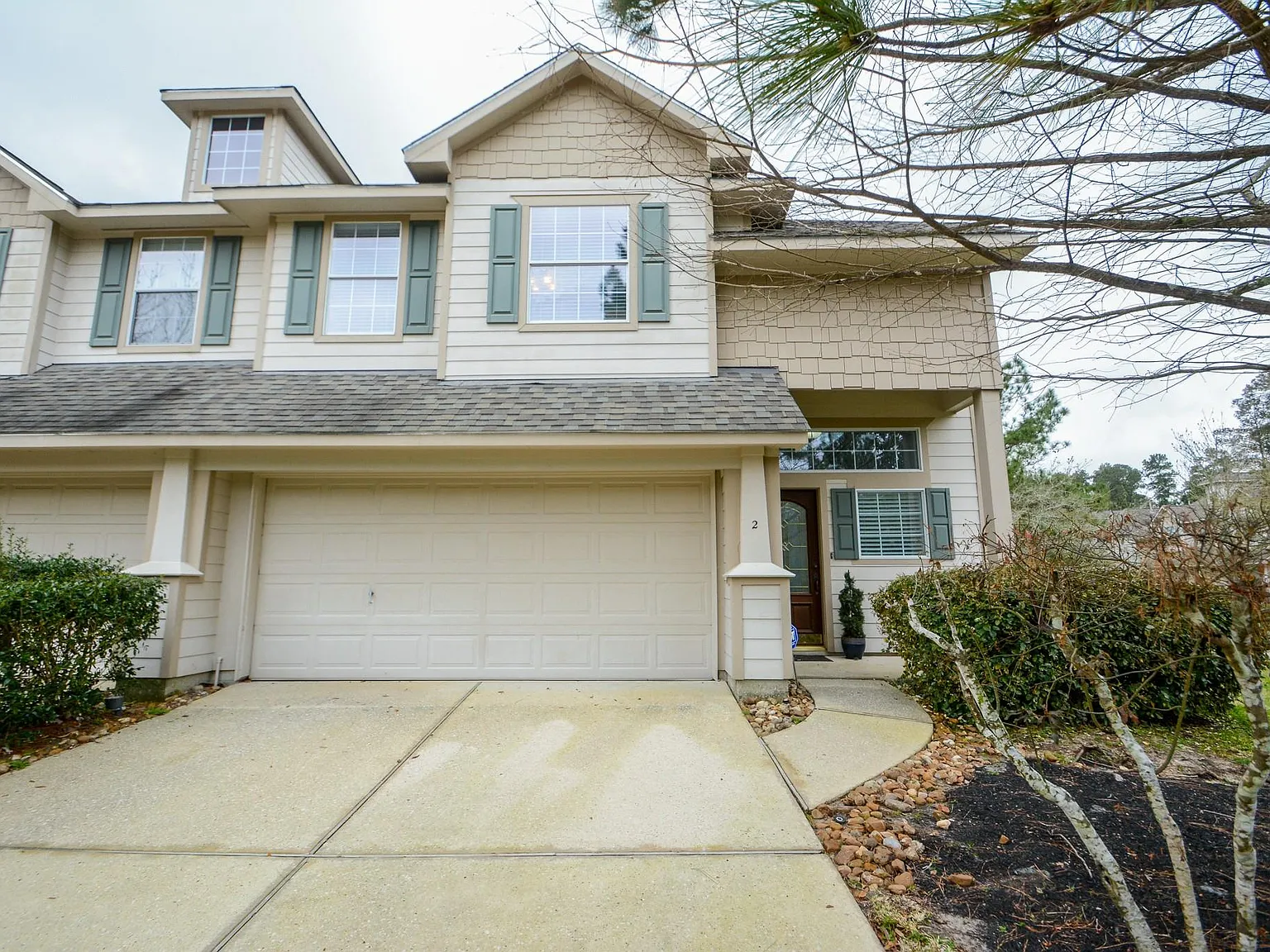 3 bed, 2.5 bath, 2068 sqft, $2,850 — Photo 3