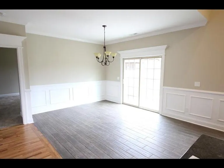 2940 Lightning Bug Dr — Photo 8