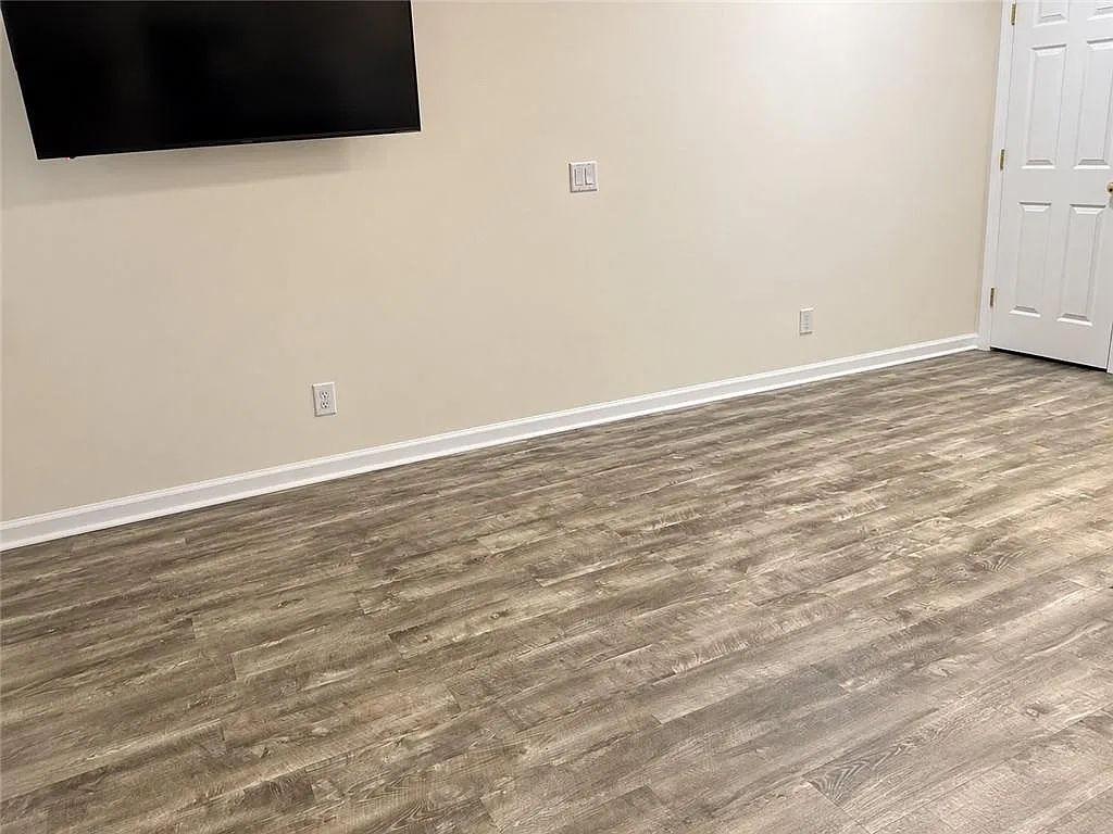 2 bed, 2.0 bath, 1018 sqft, $2,100 — Photo 3