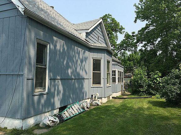 2nd image of 2013 W Moss Ave