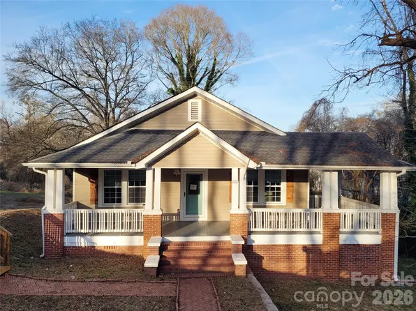 34 Fairview Ave, Ware Shoals, SC 29692