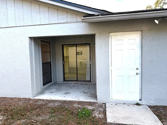 5012 Country Hills Dr — Photo 3