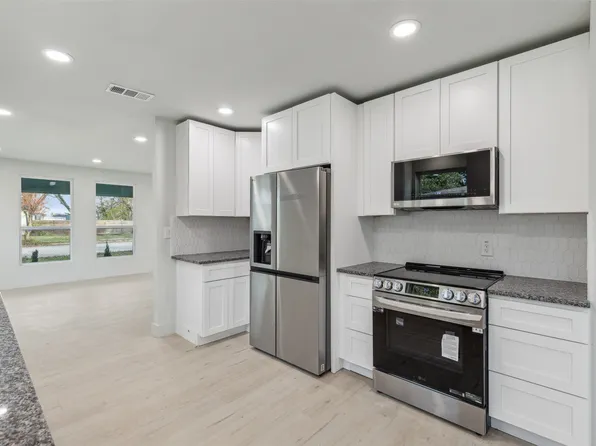 4515 Vandervort Dr, Dallas, TX 75216