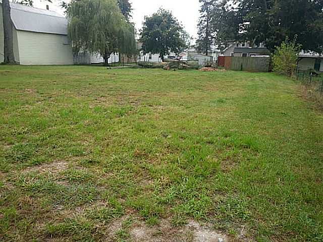 2nd image of 14041 2nd St