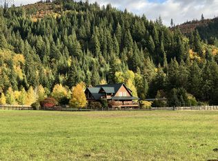 45 Cedar Spring Rd, Trout Lake, WA 98650