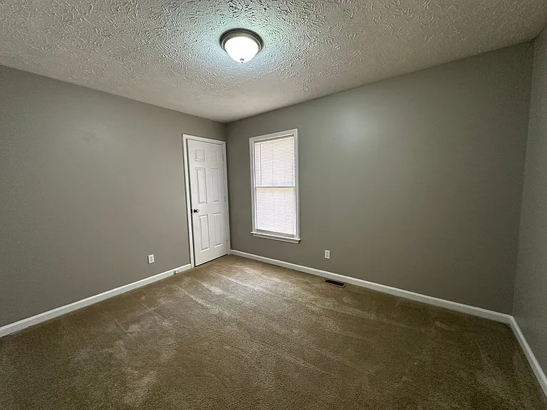 2678 Rivercliff Rd — Photo 13