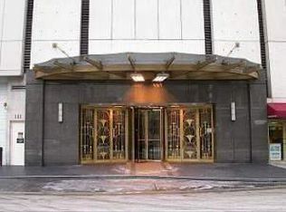 111 E Chestnut St APT 15F, Chicago, IL 60611