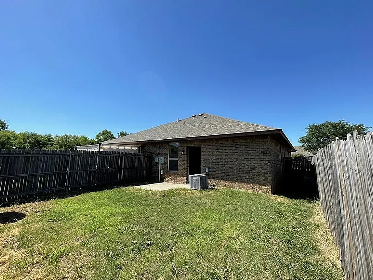 702 NE 20th St #702 NE 20TH TERR — Photo 14