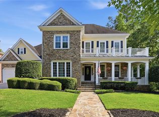 972 Moores Walk Ln, Suwanee, GA 30024