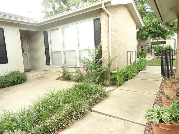 5th image of 917 Shady Creek Ln