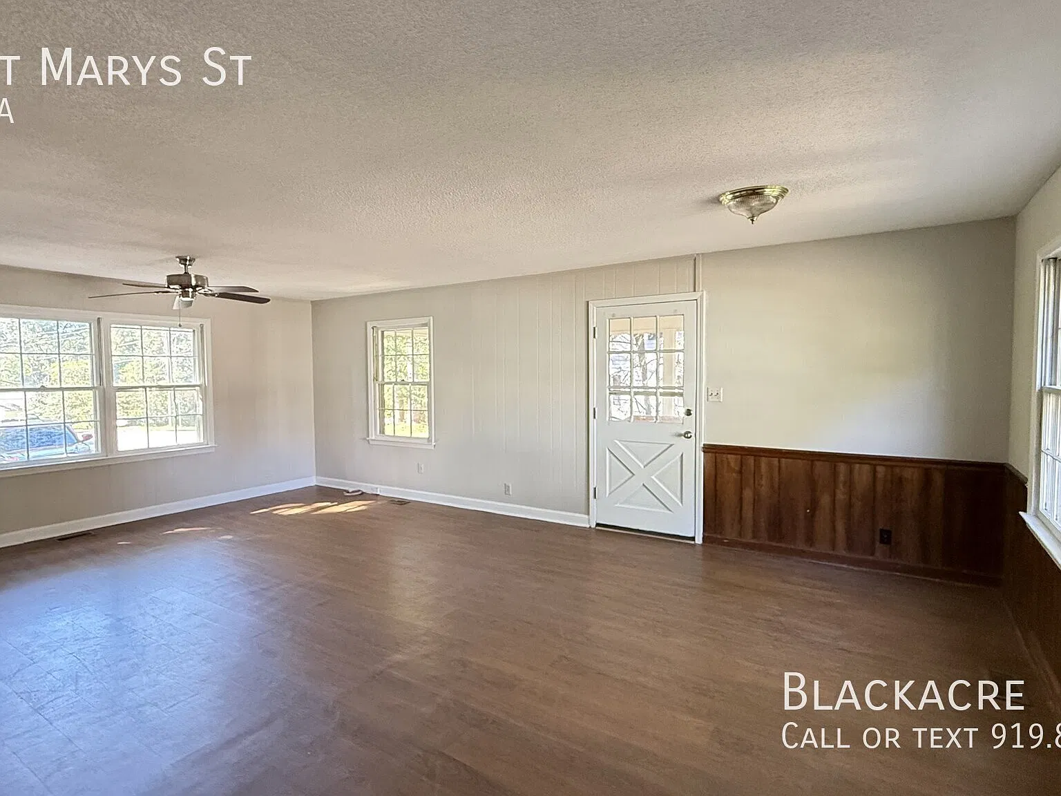 Nice single family home on corner lot — Photo 4