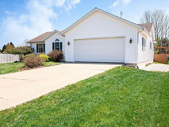 2nd image of 6555 Niagara Cir