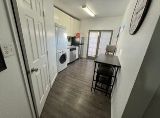 903 Coal Ave SW #B, Albuquerque, NM 87102