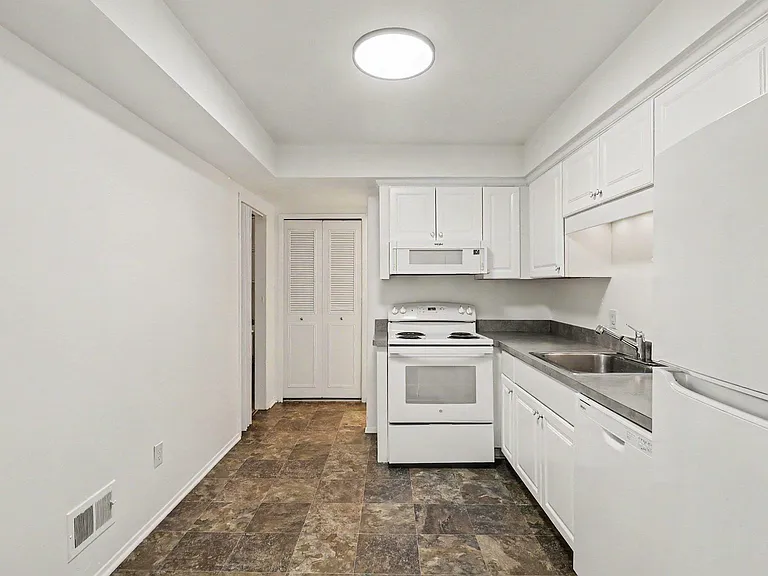 8232 Karam Blvd #1 — Photo 8