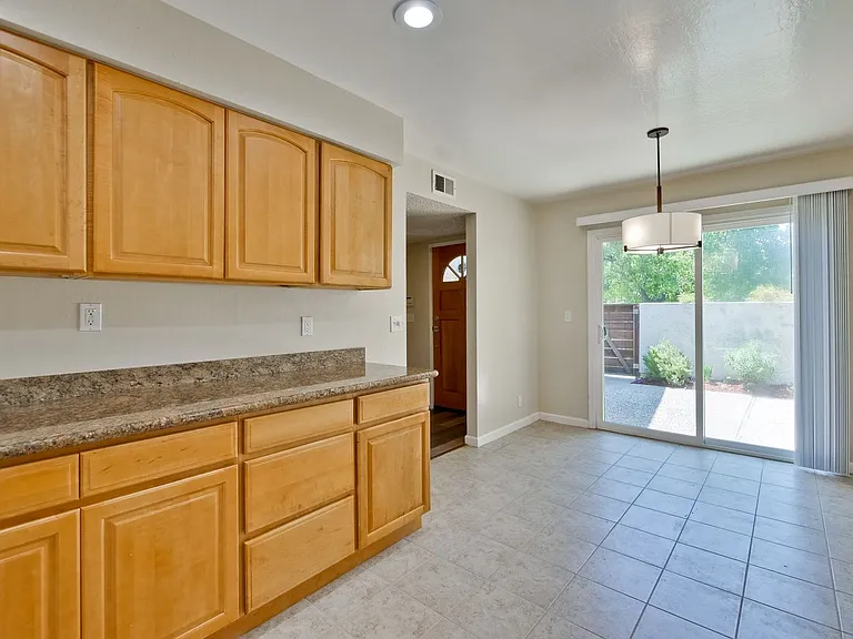 1521 Willowhaven Ct — Photo 7