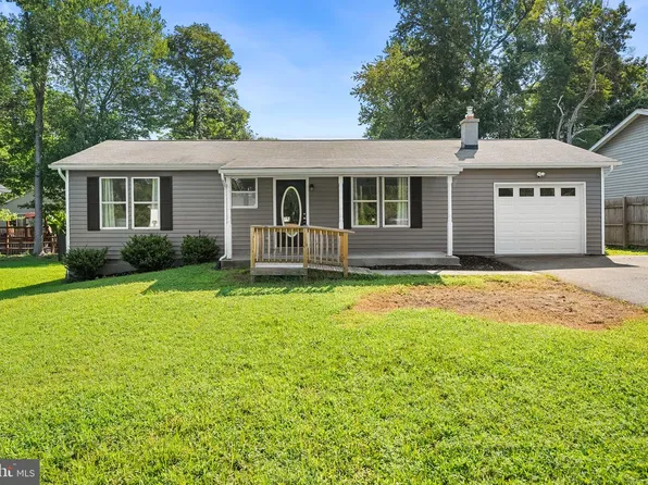 68 Dale Dr, Colonial Beach, VA 22443