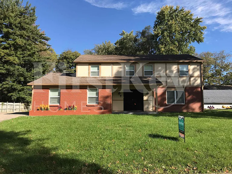 1248 Munsee Cir — Photo 1