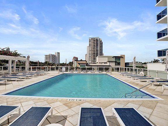 4th image of 3015 N Ocean Boulevard #3d