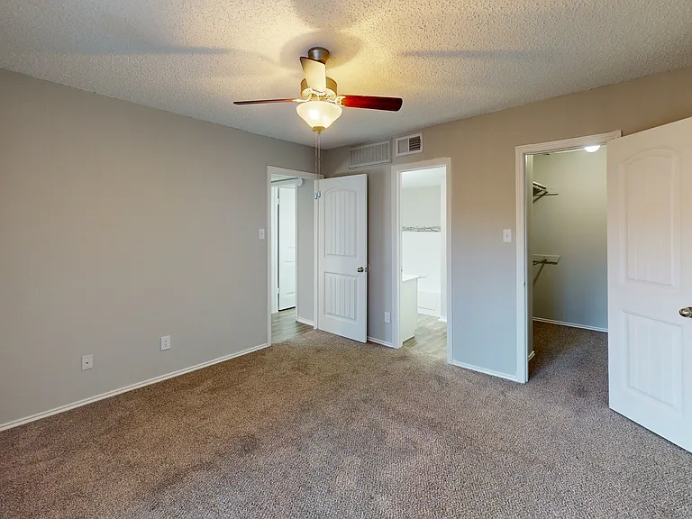 Villas at Lake Arlington — Photo 19
